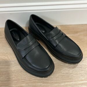 Quince Italian Leather Lug Sole Loafer Black Women's Size 8.5 NWOT